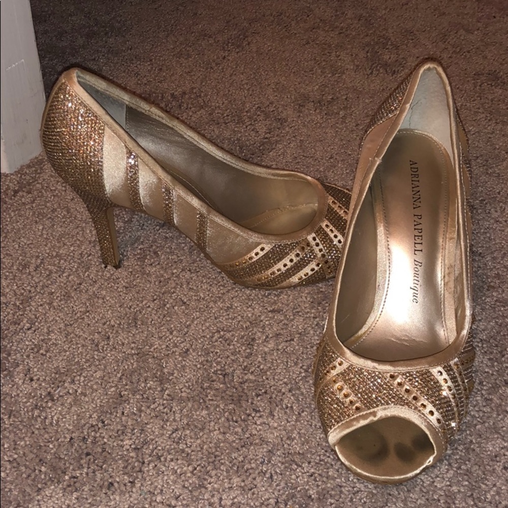 adrianna papell heels